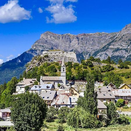 L'Auberge Saint-Vincent-les-Forts Εξωτερικό φωτογραφία