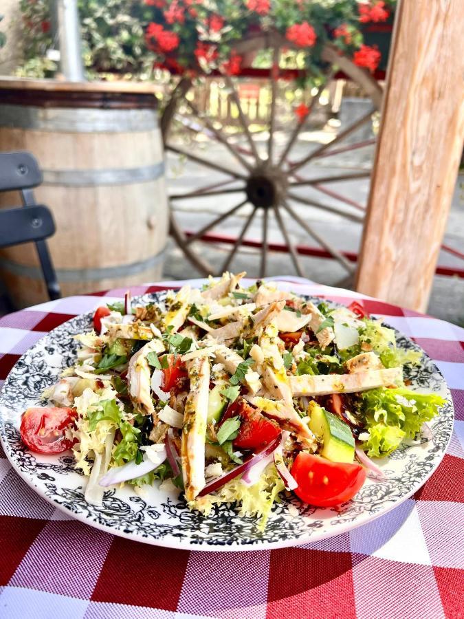 L'Auberge Saint-Vincent-les-Forts Εξωτερικό φωτογραφία